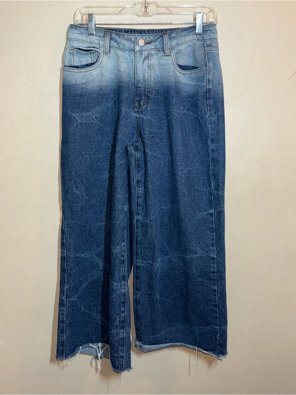 Women’s Cider Ombré Blue Washed Wide-Leg Cropped Jeans Sz Medium EUC!!
